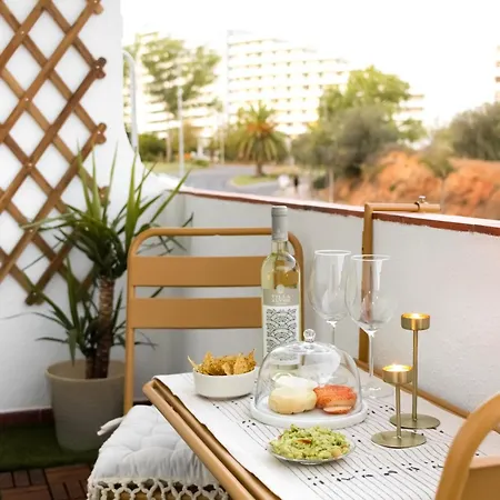 Cegonha Branca Flat Portimao
